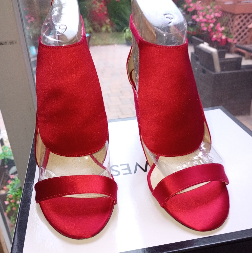 Nine West DENITA OPEN TOE PUMPS  Heels Size 6.1/2.Like New - Picture 5 of 8